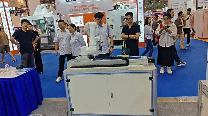 微信图片_20251016135557_293_12.webp